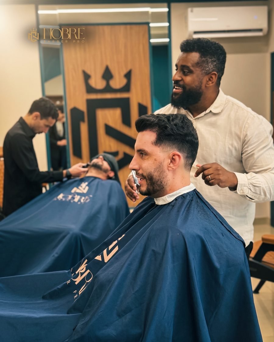 Cliente na cadeira da Nobre